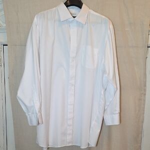 Jos. A. Bank Classic White Button-Up Shirt